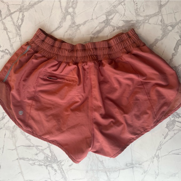 Athletic shorts - Picture 2 of 2